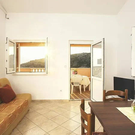 Razanj 2970c Apartamento *